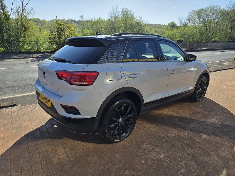 Volkswagen T-Roc TDI Black Edition - U3674