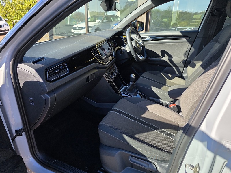 Volkswagen T-Roc TDI Black Edition - U3674