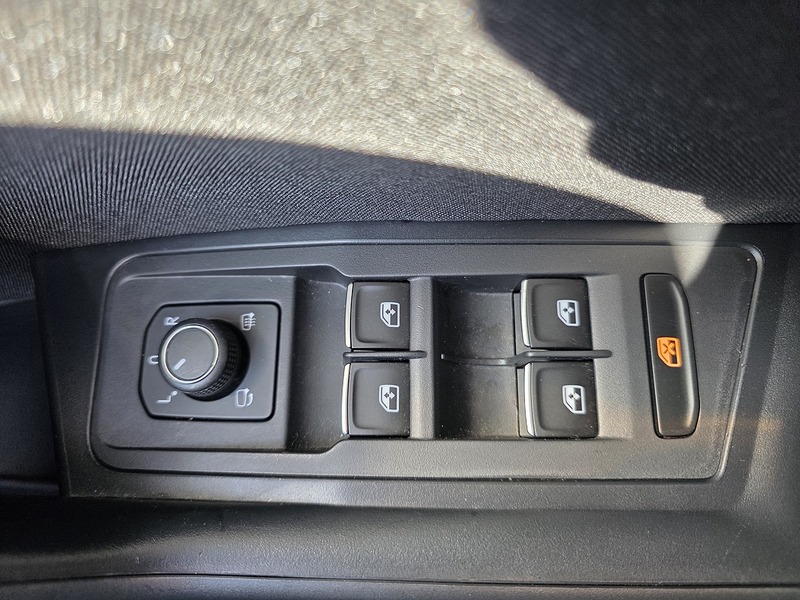 Volkswagen T-Roc TDI Black Edition - U3674