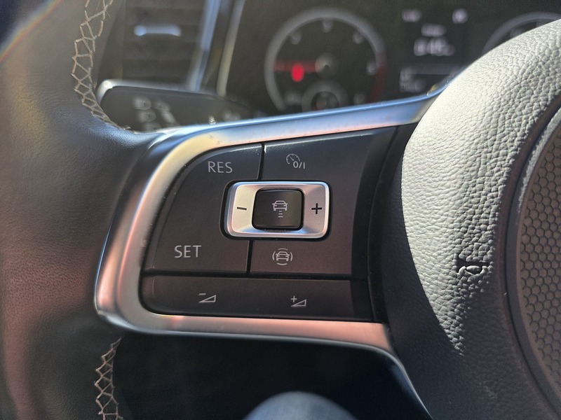 Volkswagen T-Roc TDI Black Edition - U3674