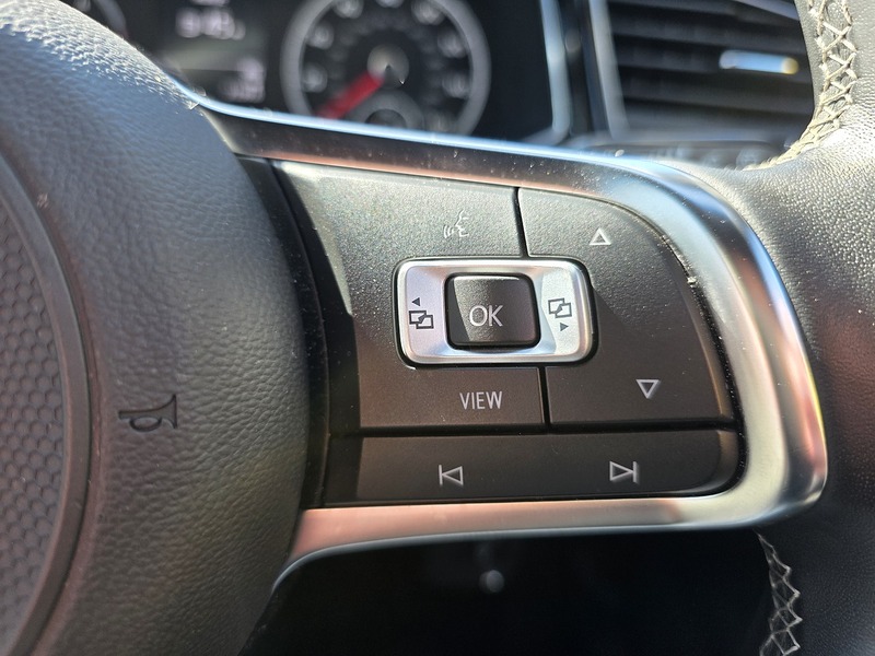 Volkswagen T-Roc TDI Black Edition - U3674