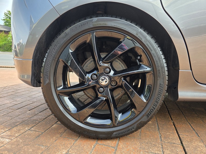 Vauxhall Corsa i ecoTEC SRi VX Line Nav Black - U3676