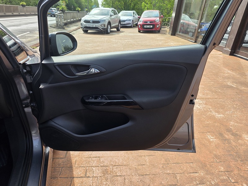 Vauxhall Corsa i ecoTEC SRi VX Line Nav Black - U3676