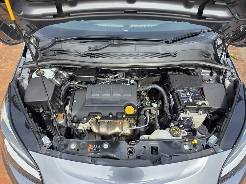Vauxhall Corsa i ecoTEC SRi VX Line Nav Black - U3676