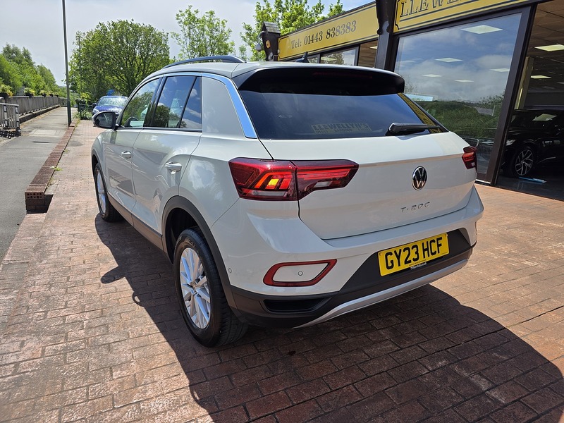 Volkswagen T-Roc TDI Life - U3677
