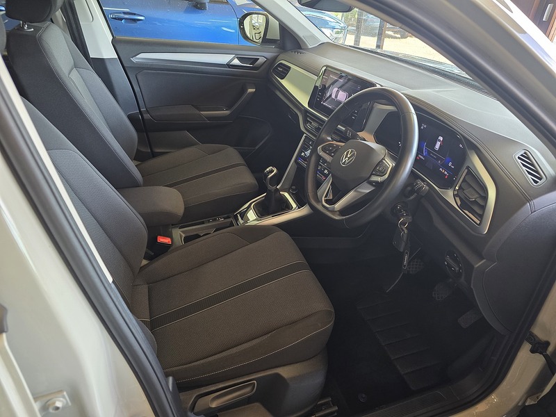 Volkswagen T-Roc TDI Life - U3677