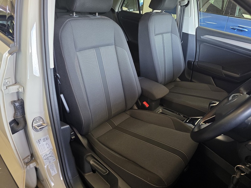 Volkswagen T-Roc TDI Life - U3677