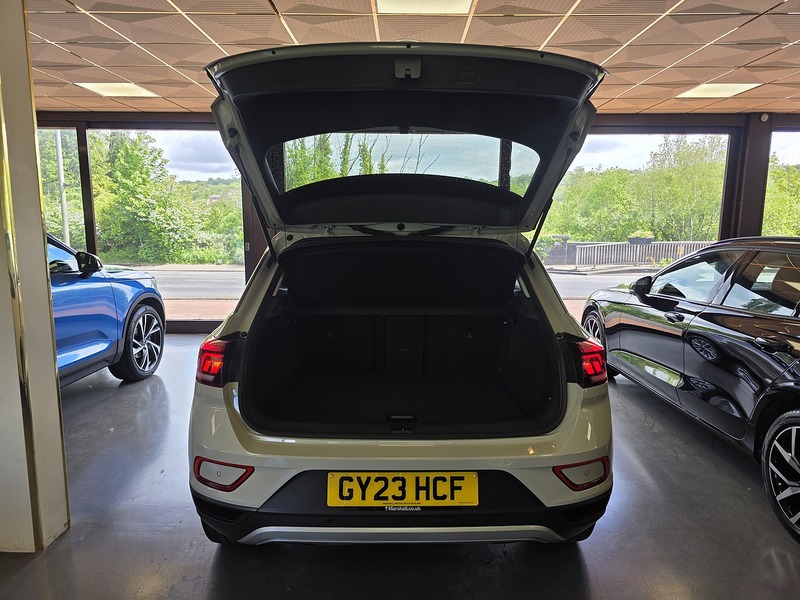 Volkswagen T-Roc TDI Life - U3677