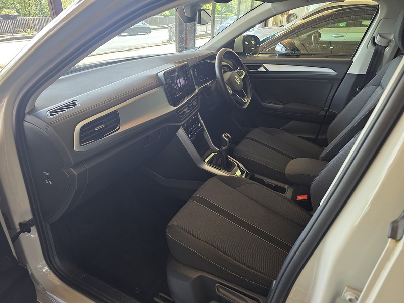 Volkswagen T-Roc TDI Life - U3677