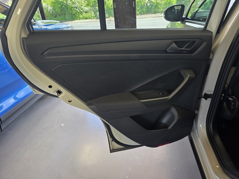 Volkswagen T-Roc TDI Life - U3677