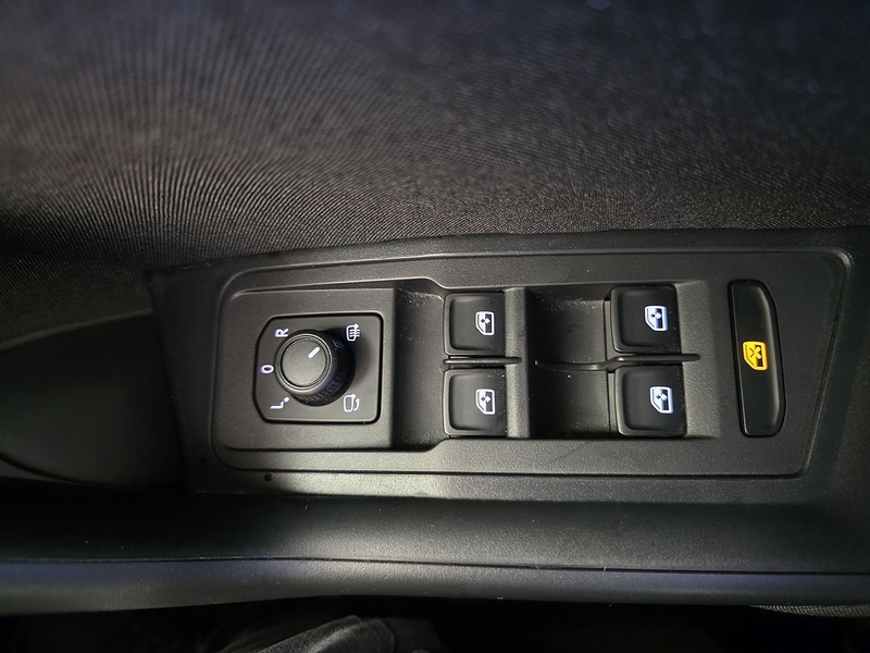 Volkswagen T-Roc TDI Life - U3677