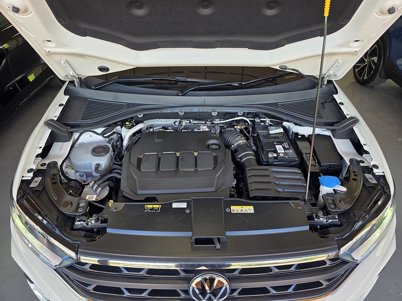Volkswagen T-Roc TDI Life - U3677