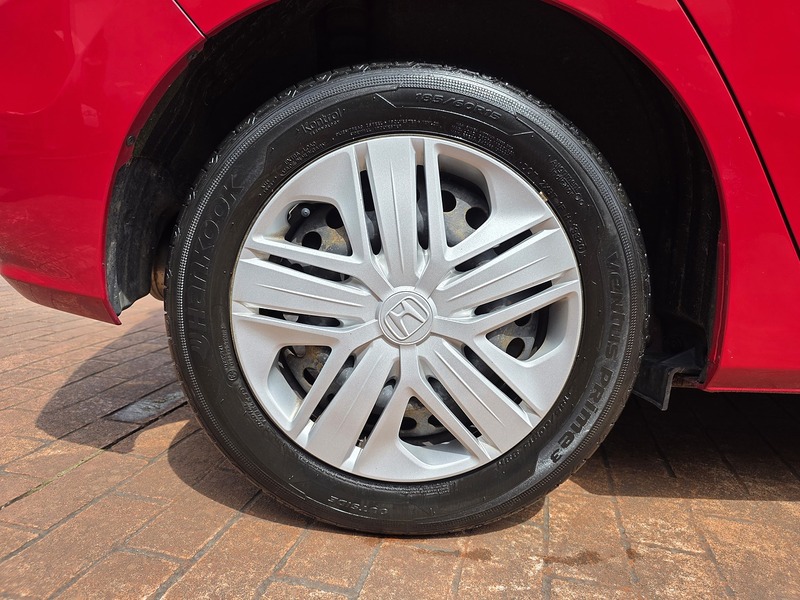 Honda Jazz i-VTEC S - U3678