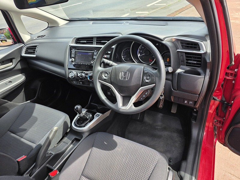 Honda Jazz i-VTEC S - U3678
