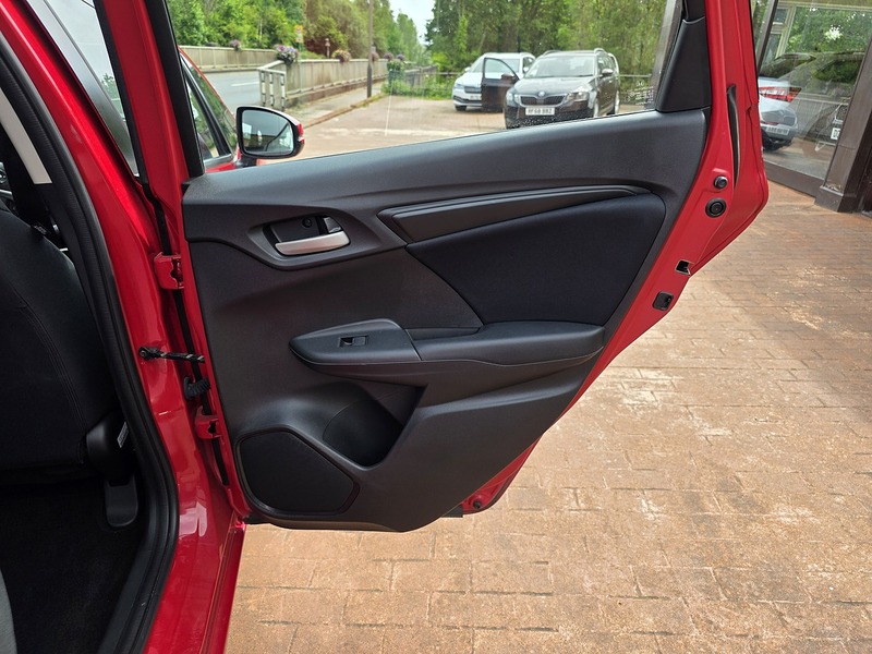 Honda Jazz i-VTEC S - U3678