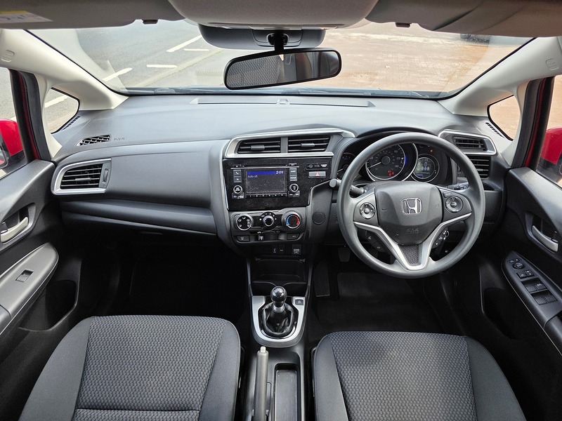 Honda Jazz i-VTEC S - U3678