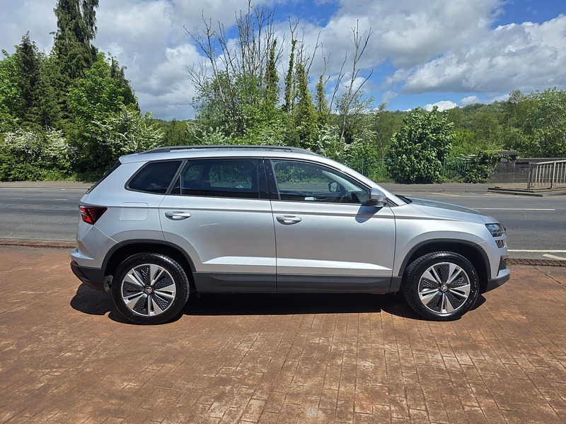 Skoda Karoq TDI SE Drive - U3679