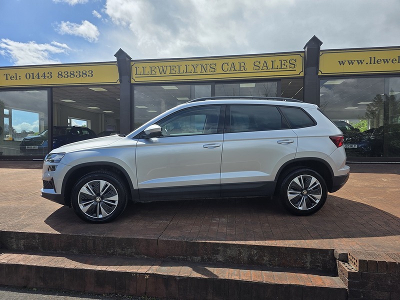 Skoda Karoq TDI SE Drive - U3679