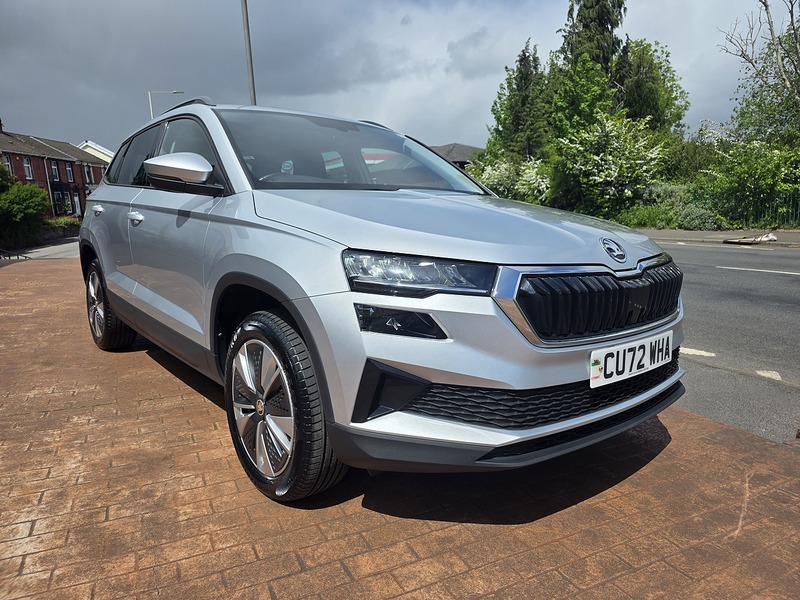 Skoda Karoq TDI SE Drive - U3679