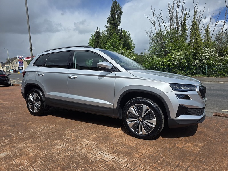 Skoda Karoq TDI SE Drive - U3679
