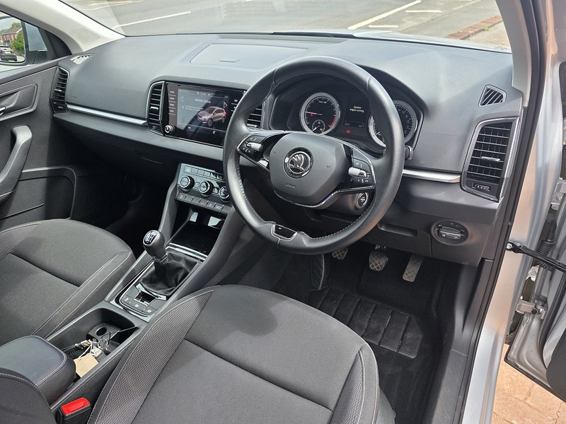 Skoda Karoq TDI SE Drive - U3679