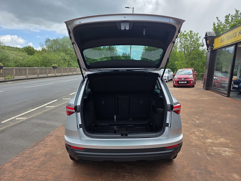 Skoda Karoq TDI SE Drive - U3679