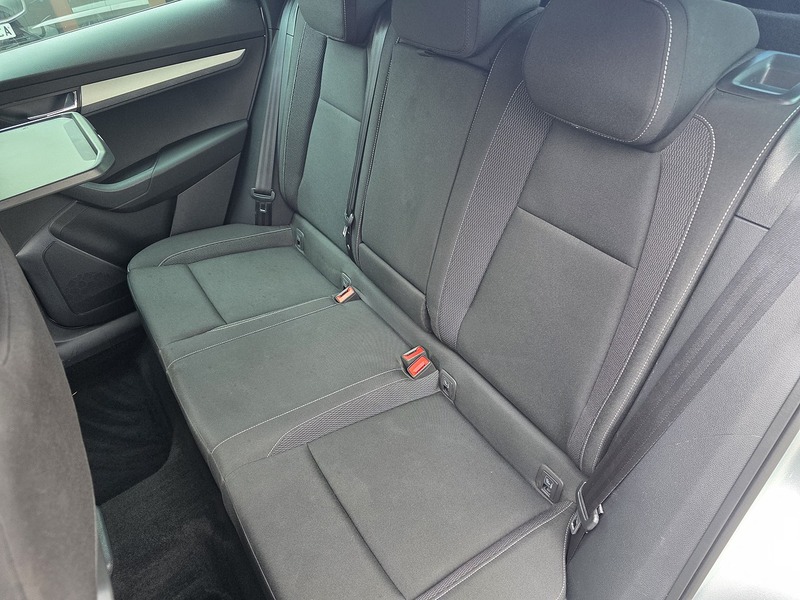 Skoda Karoq TDI SE Drive - U3679
