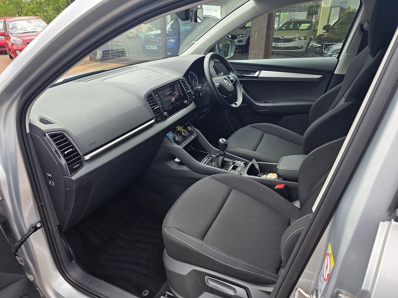 Skoda Karoq TDI SE Drive - U3679