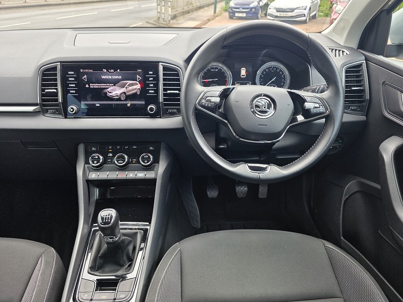 Skoda Karoq TDI SE Drive - U3679