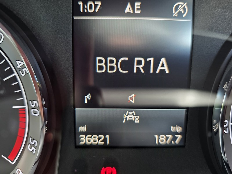 Skoda Karoq TDI SE Drive - U3679