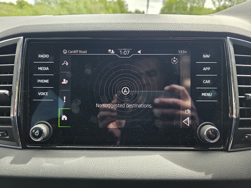 Skoda Karoq TDI SE Drive - U3679