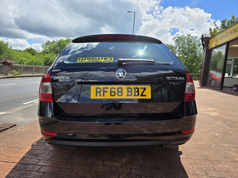 Skoda Octavia TSI S - U3682