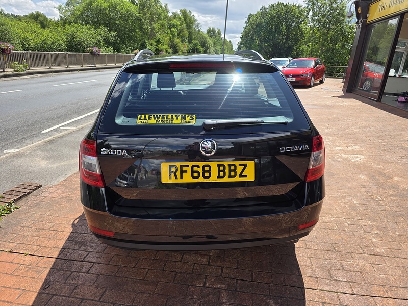 Skoda Octavia TSI S - U3682