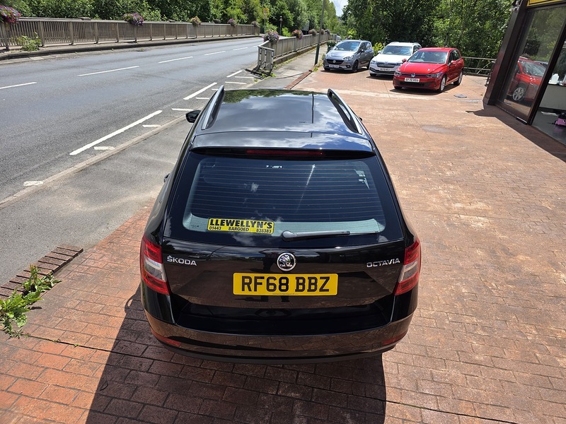 Skoda Octavia TSI S - U3682