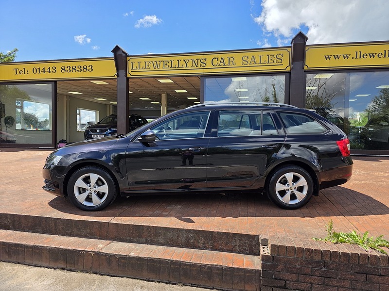 Skoda Octavia TSI S - U3682