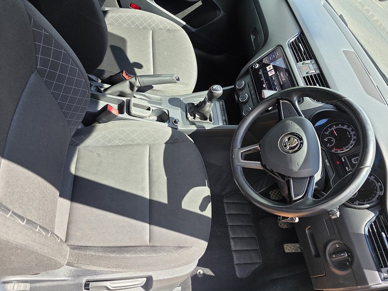 Skoda Octavia TSI S - U3682