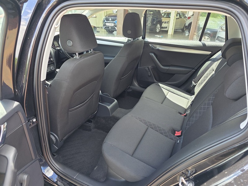 Skoda Octavia TSI S - U3682