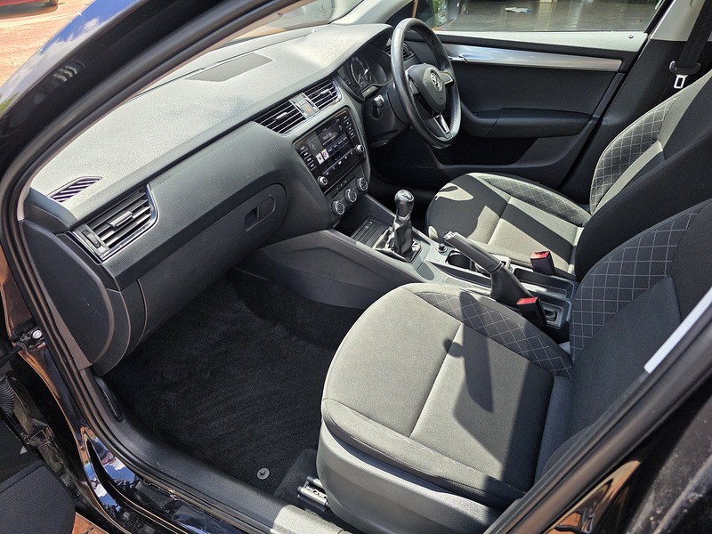 Skoda Octavia TSI S - U3682