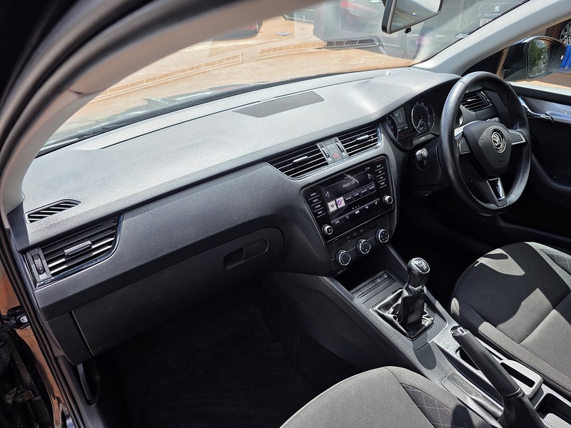 Skoda Octavia TSI S - U3682