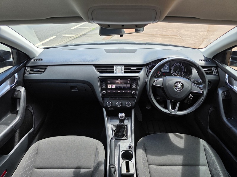 Skoda Octavia TSI S - U3682