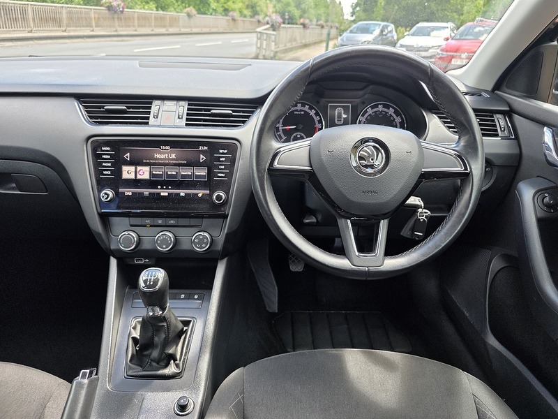 Skoda Octavia TSI S - U3682