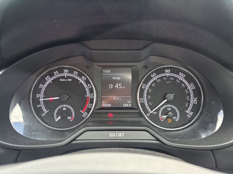 Skoda Octavia TSI S - U3682