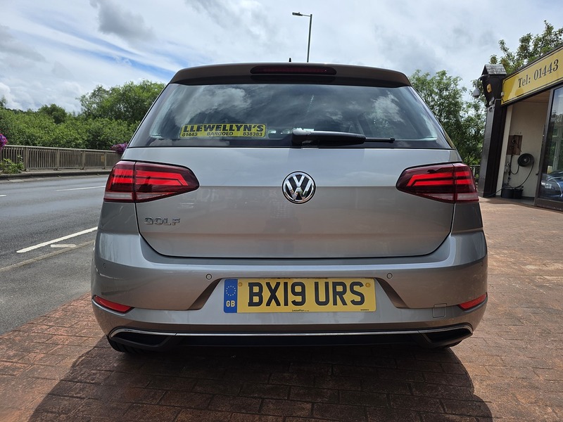 Volkswagen Golf TDI SE - U3687