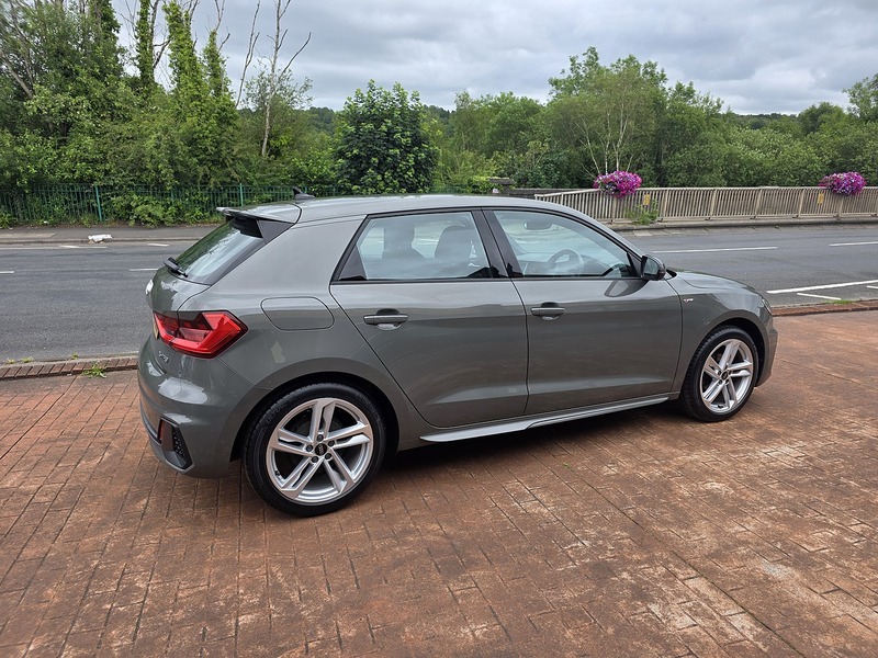Audi A1 TFSI S line - U3690