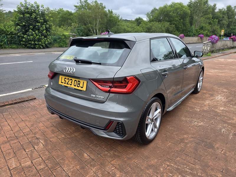 Audi A1 TFSI S line - U3690
