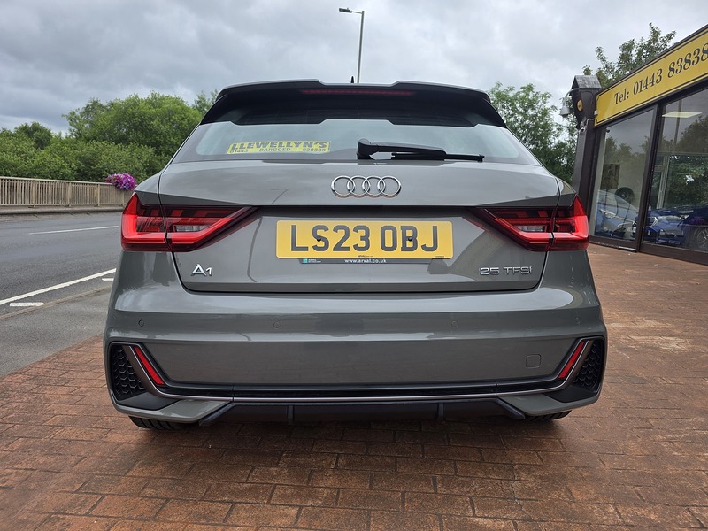 Audi A1 TFSI S line - U3690