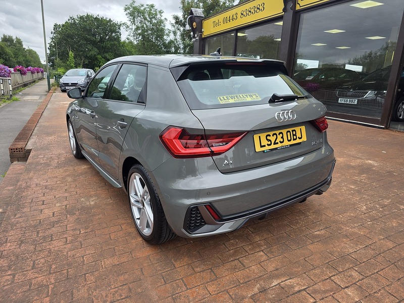 Audi A1 TFSI S line - U3690