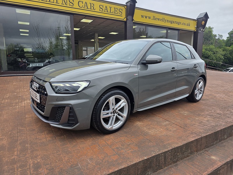 Audi A1 TFSI S line - U3690