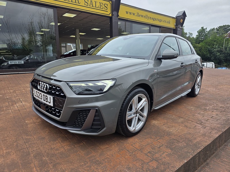 Audi A1 TFSI S line - U3690