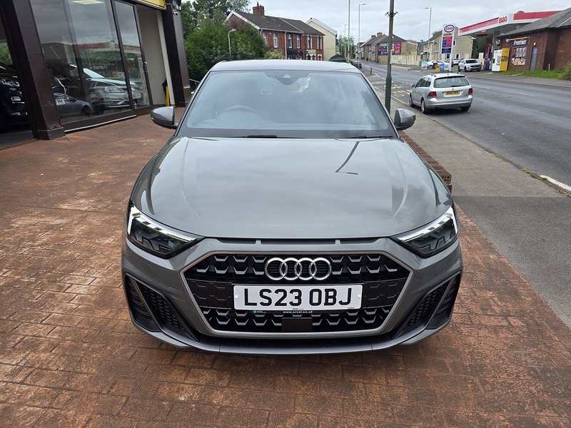 Audi A1 TFSI S line - U3690